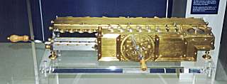 Leibniz Rechenmaschine, um 1700, Deutsches Museum München, Nachbau. Foto: Clemens Weller