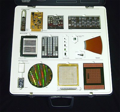wccibmkof01l.jpg (40900 Byte)