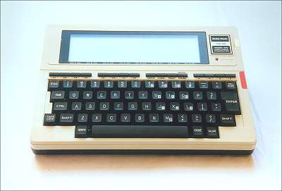 Weller Computer Collection: Tandy TRS-80 Mod 100. Copyright: Computer History Online www.weller.to